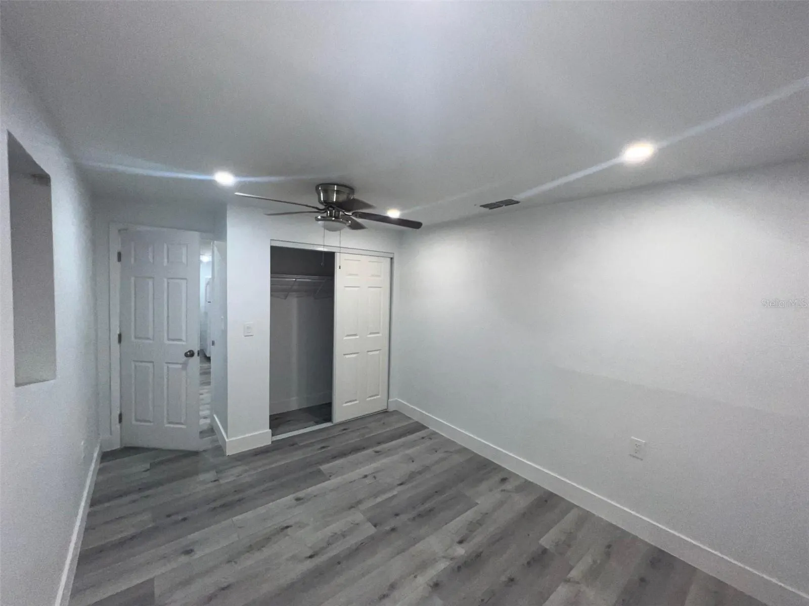 6439 WILLOW WOOD LN