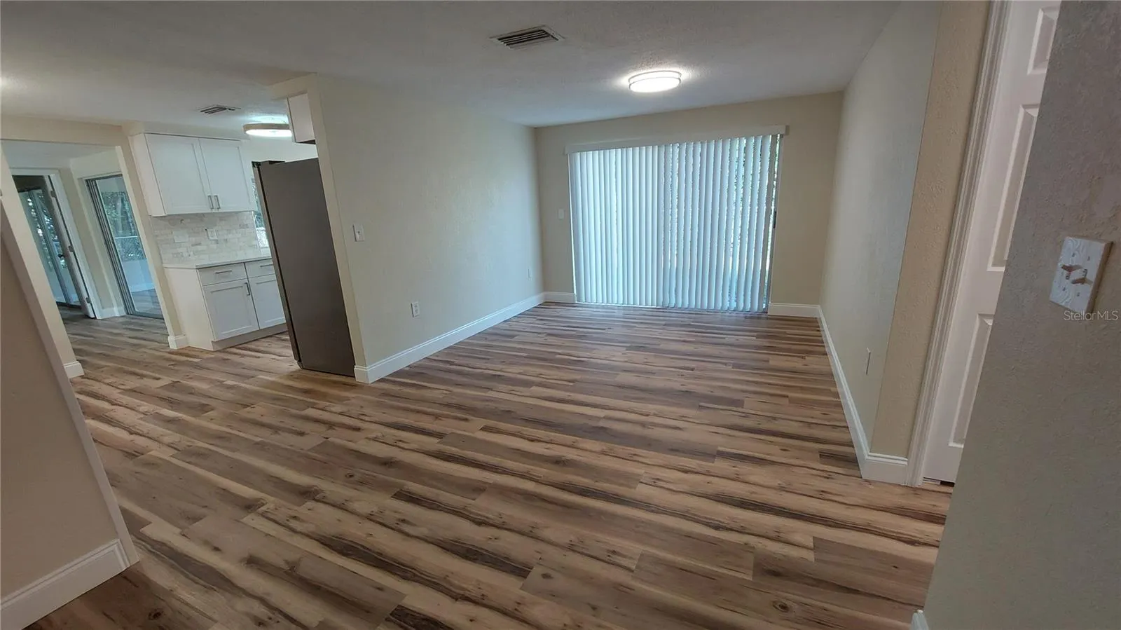 12204 LONGSTRAP LN