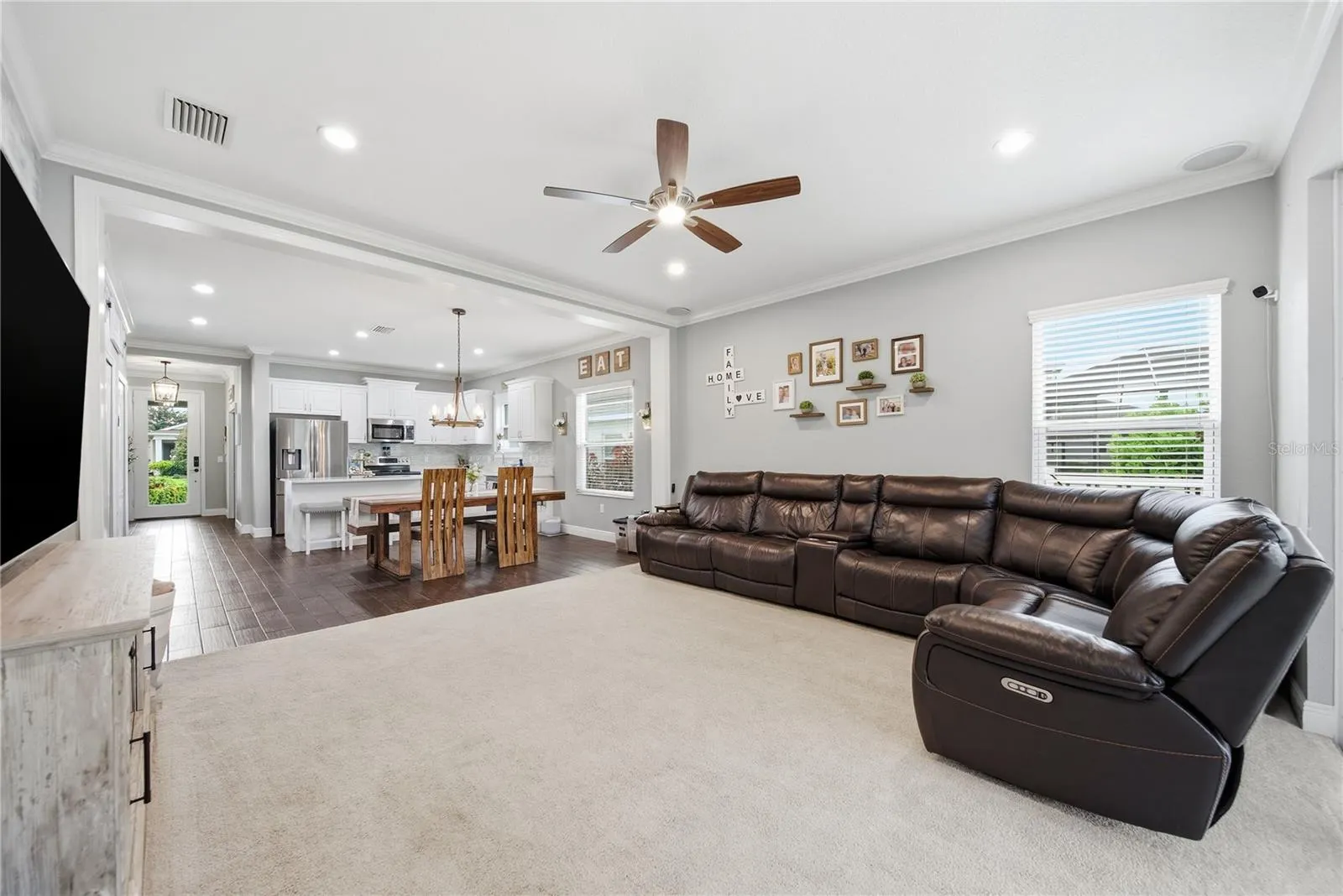 1322 THORNBURY DR