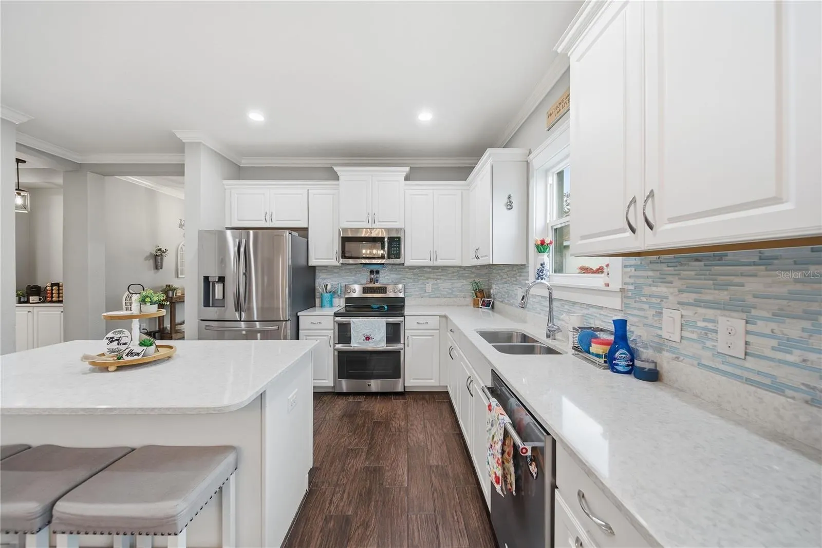 1322 THORNBURY DR