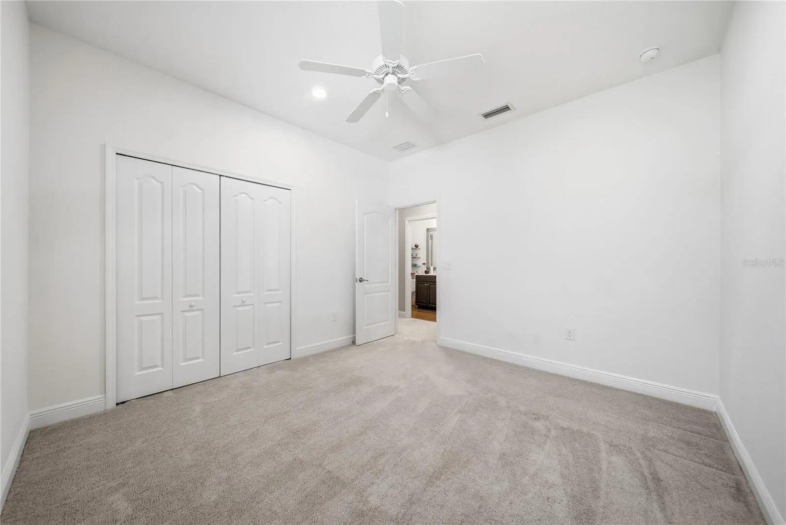 1322 THORNBURY DR