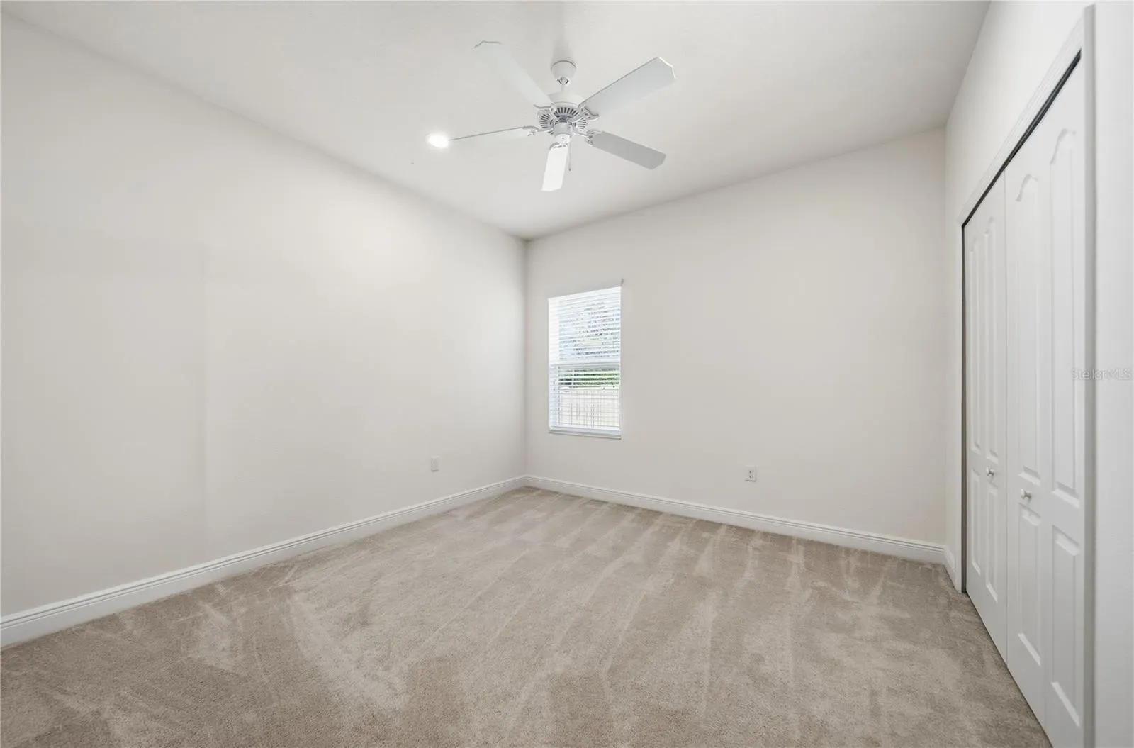 1322 THORNBURY DR