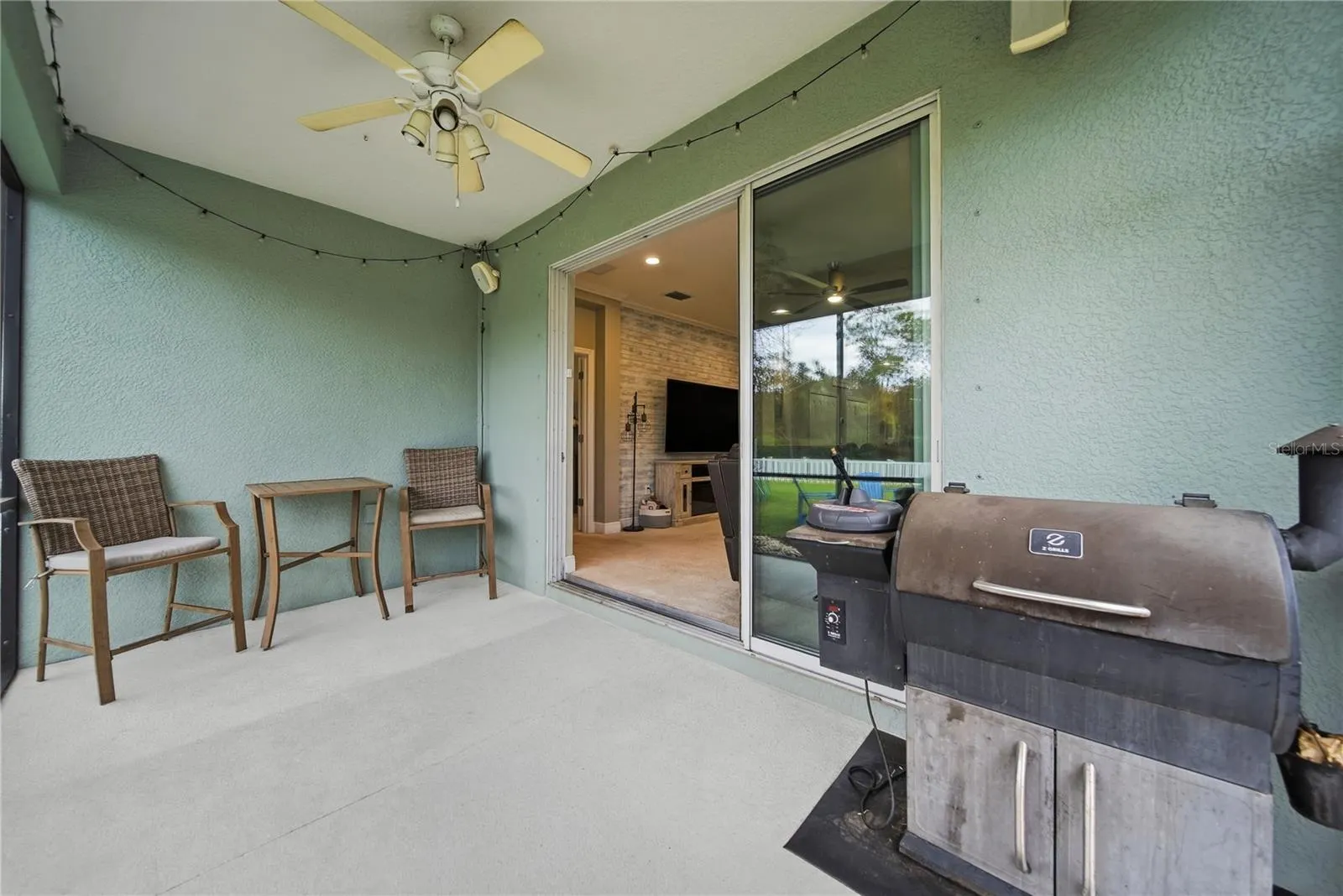 1322 THORNBURY DR