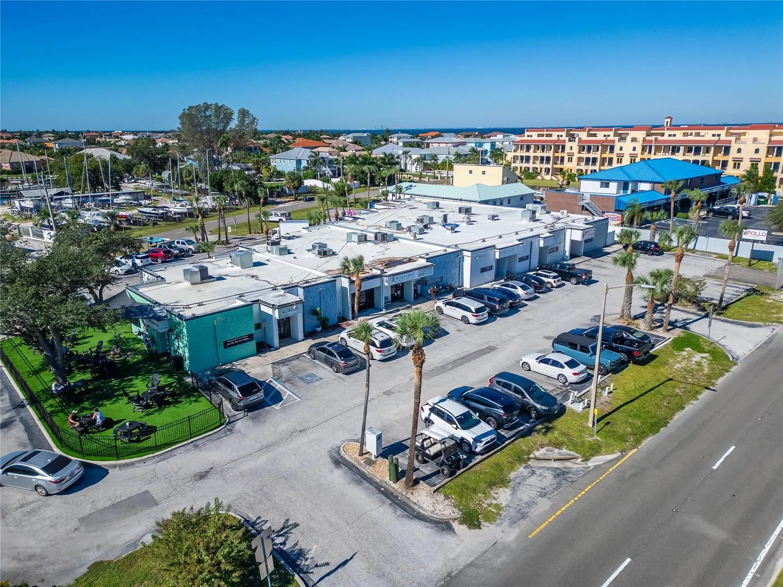 APOLLO BEACH BLVD