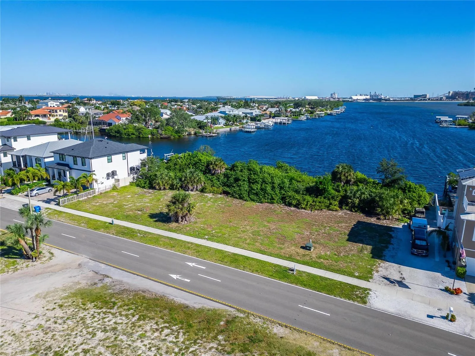 APOLLO BEACH BLVD
