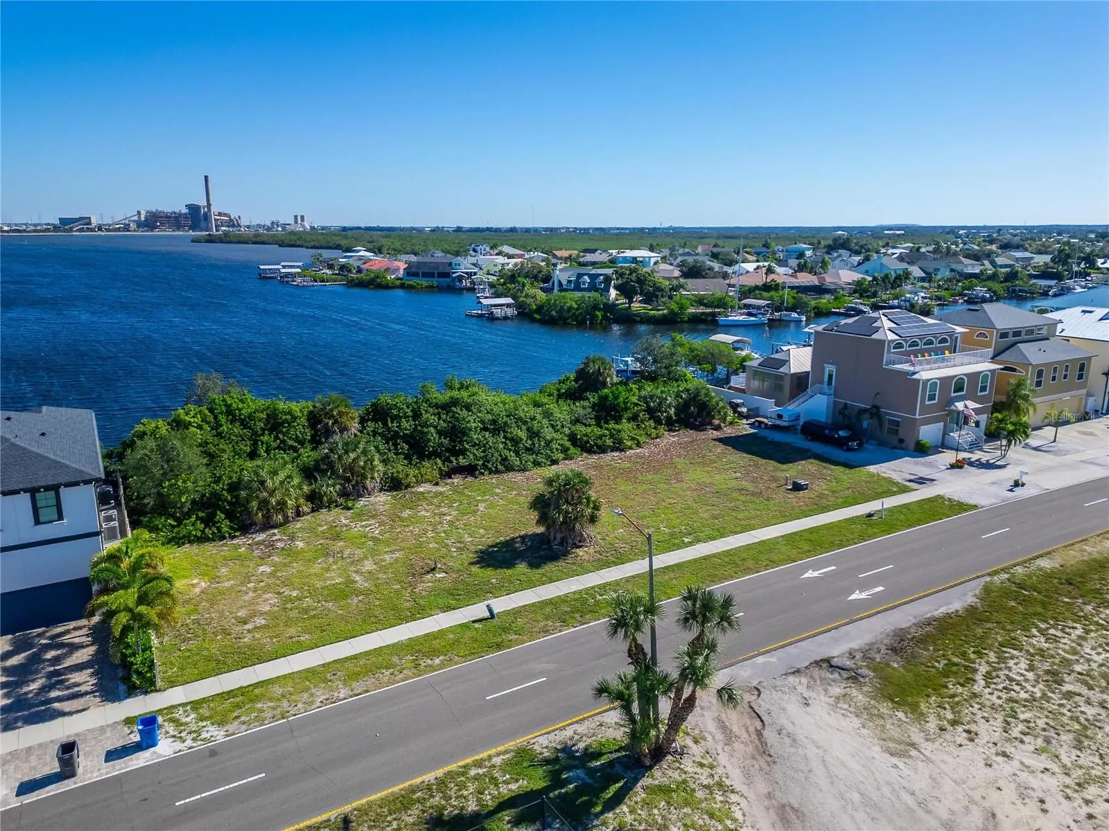 APOLLO BEACH BLVD