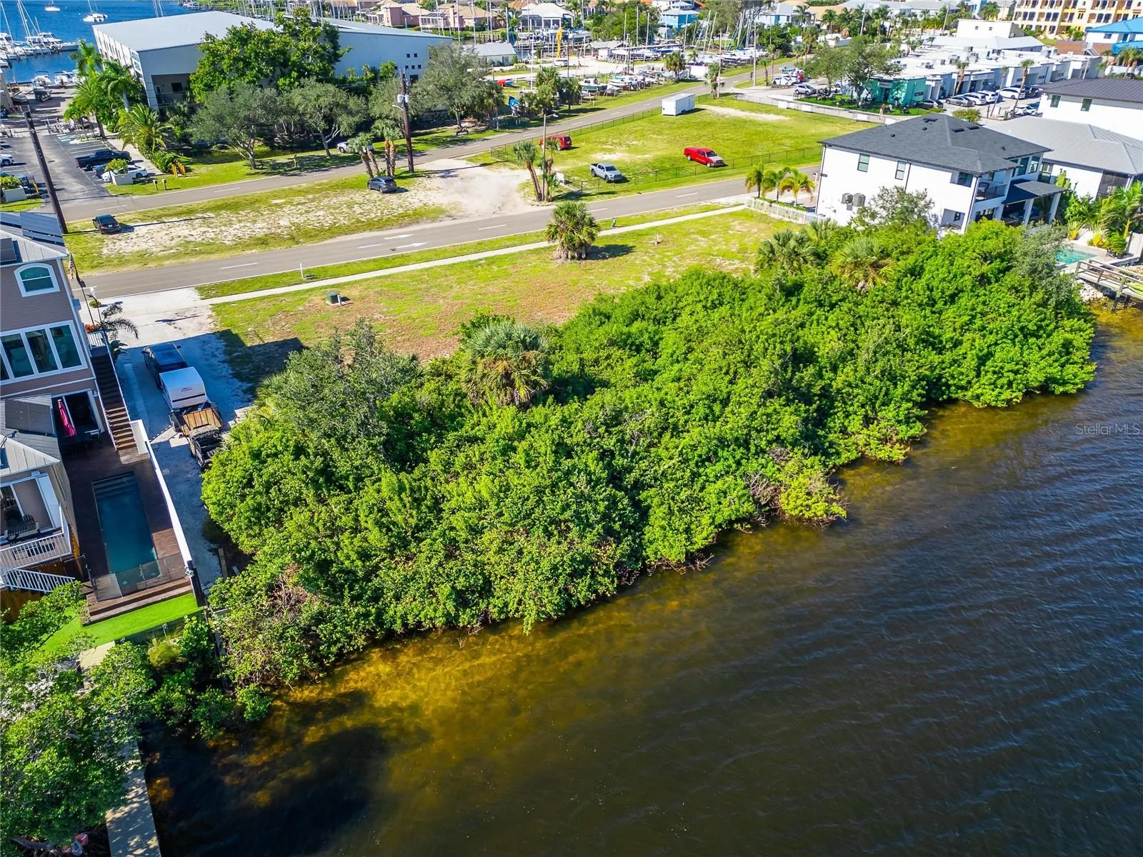 APOLLO BEACH BLVD