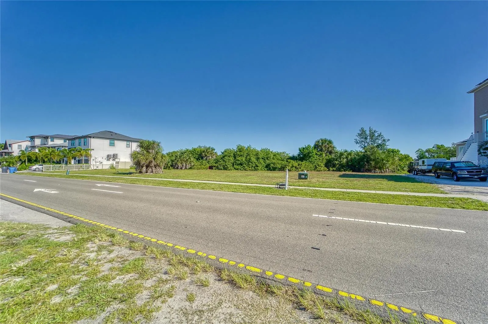 APOLLO BEACH BLVD