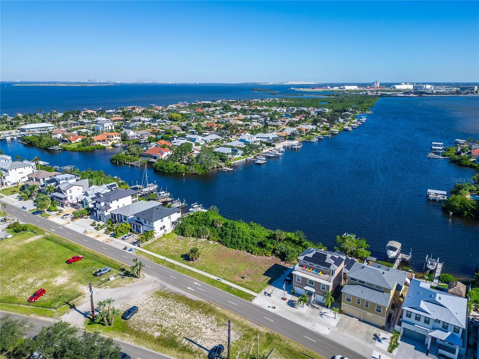 APOLLO BEACH BLVD