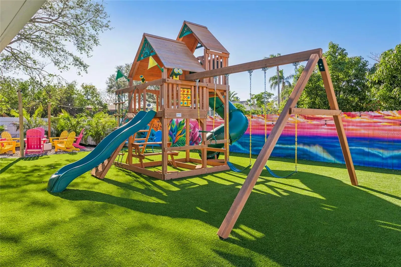 100 GATEWOOD DR