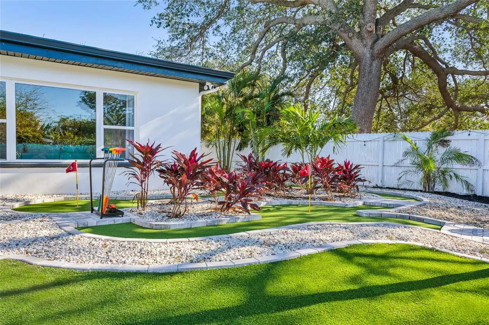 100 GATEWOOD DR
