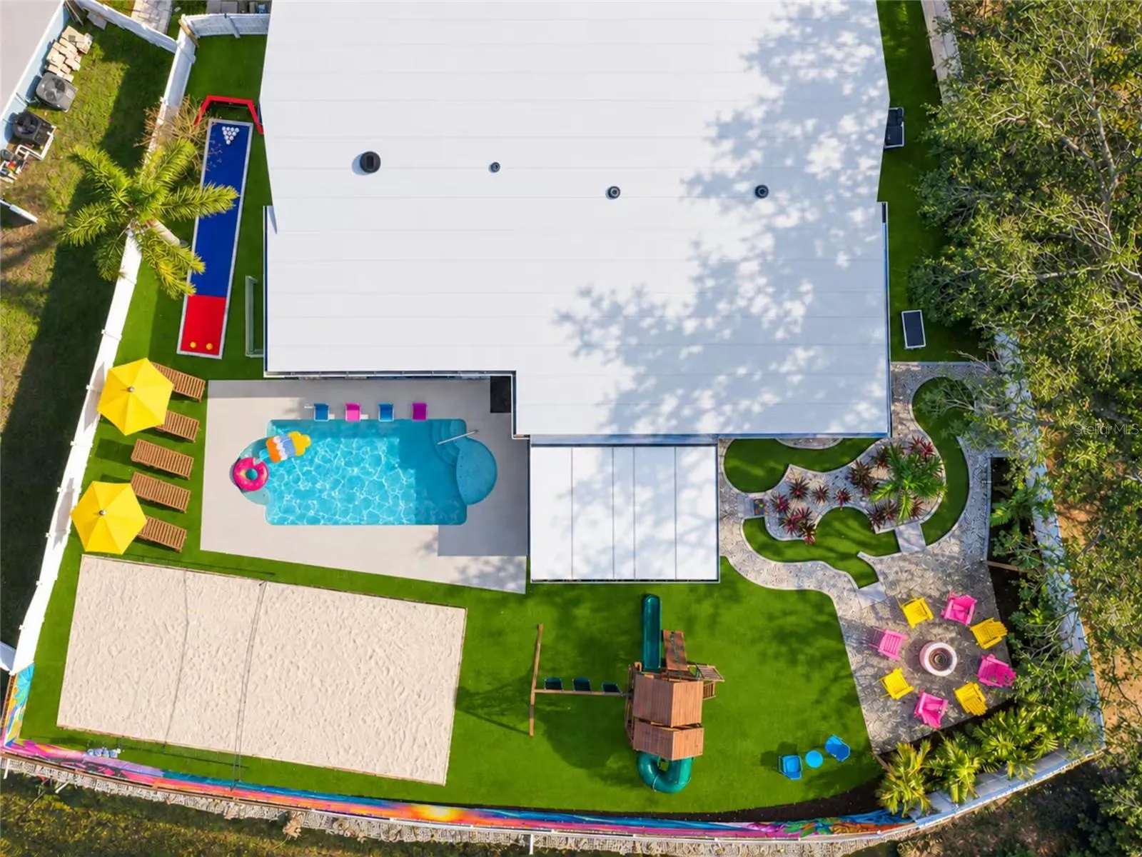 100 GATEWOOD DR