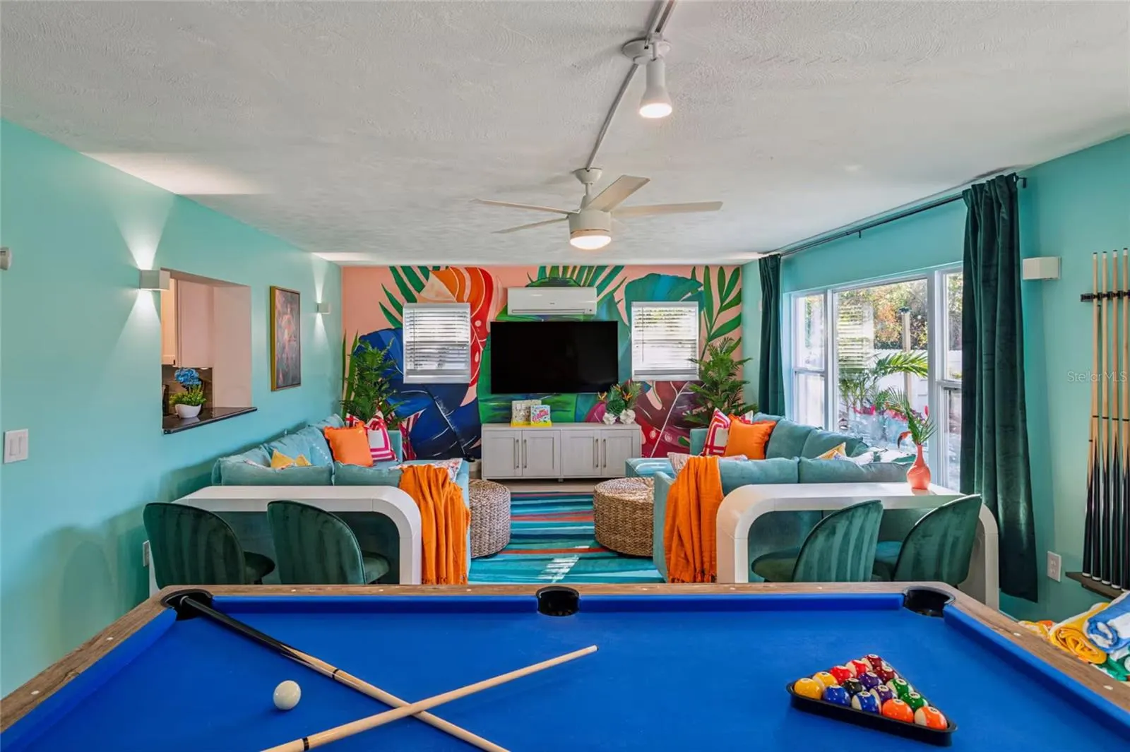 100 GATEWOOD DR