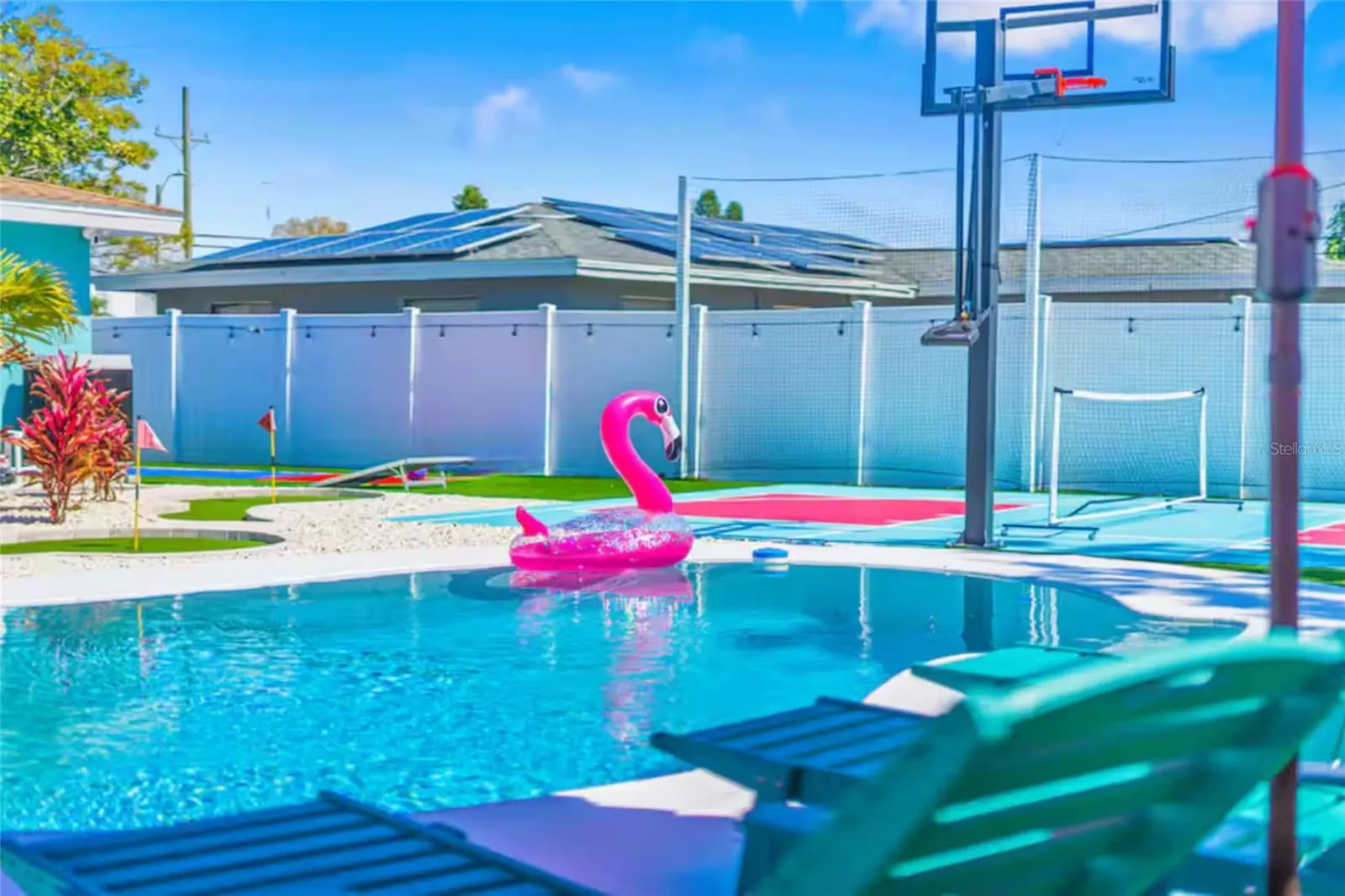 1473 CROYDON DR