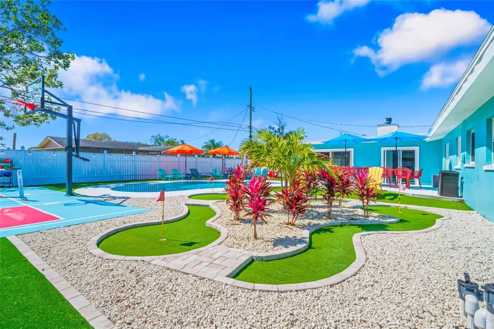 1473 CROYDON DR