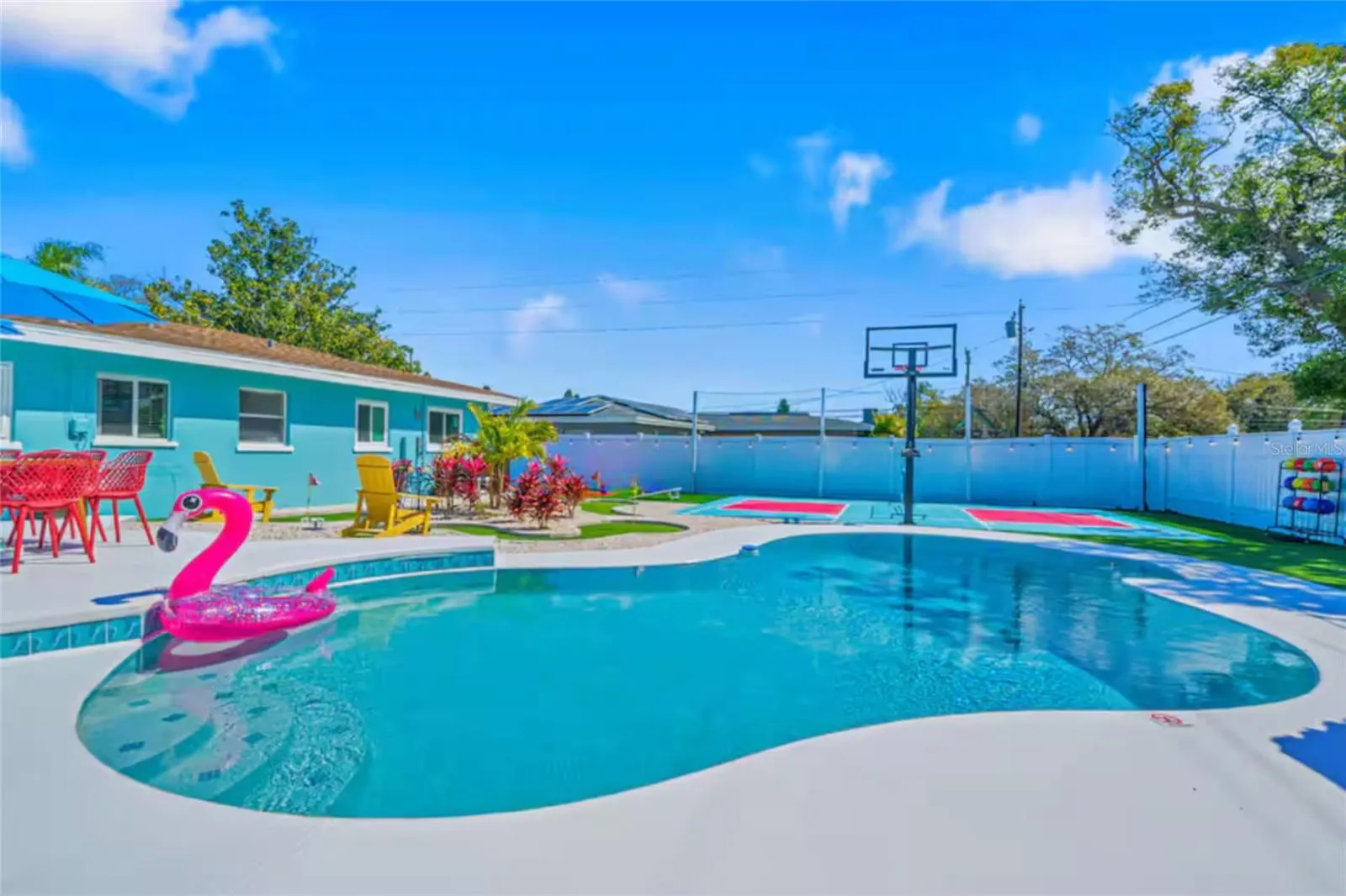 1473 CROYDON DR