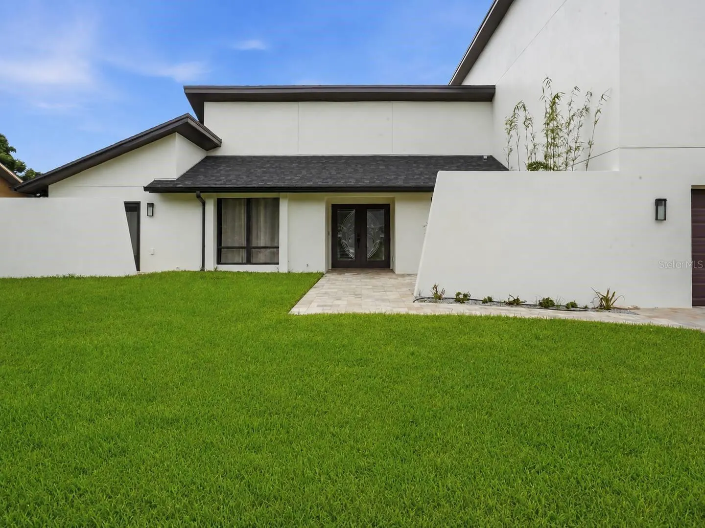 1413 TREETOP DR