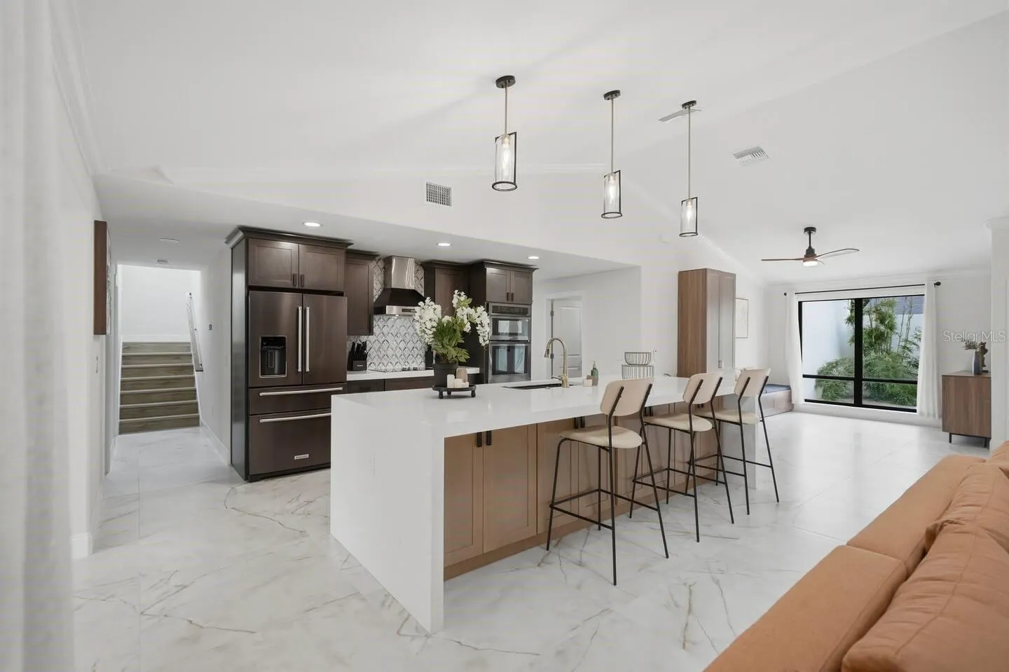 1413 TREETOP DR