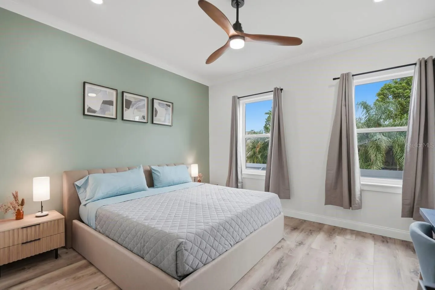 1413 TREETOP DR