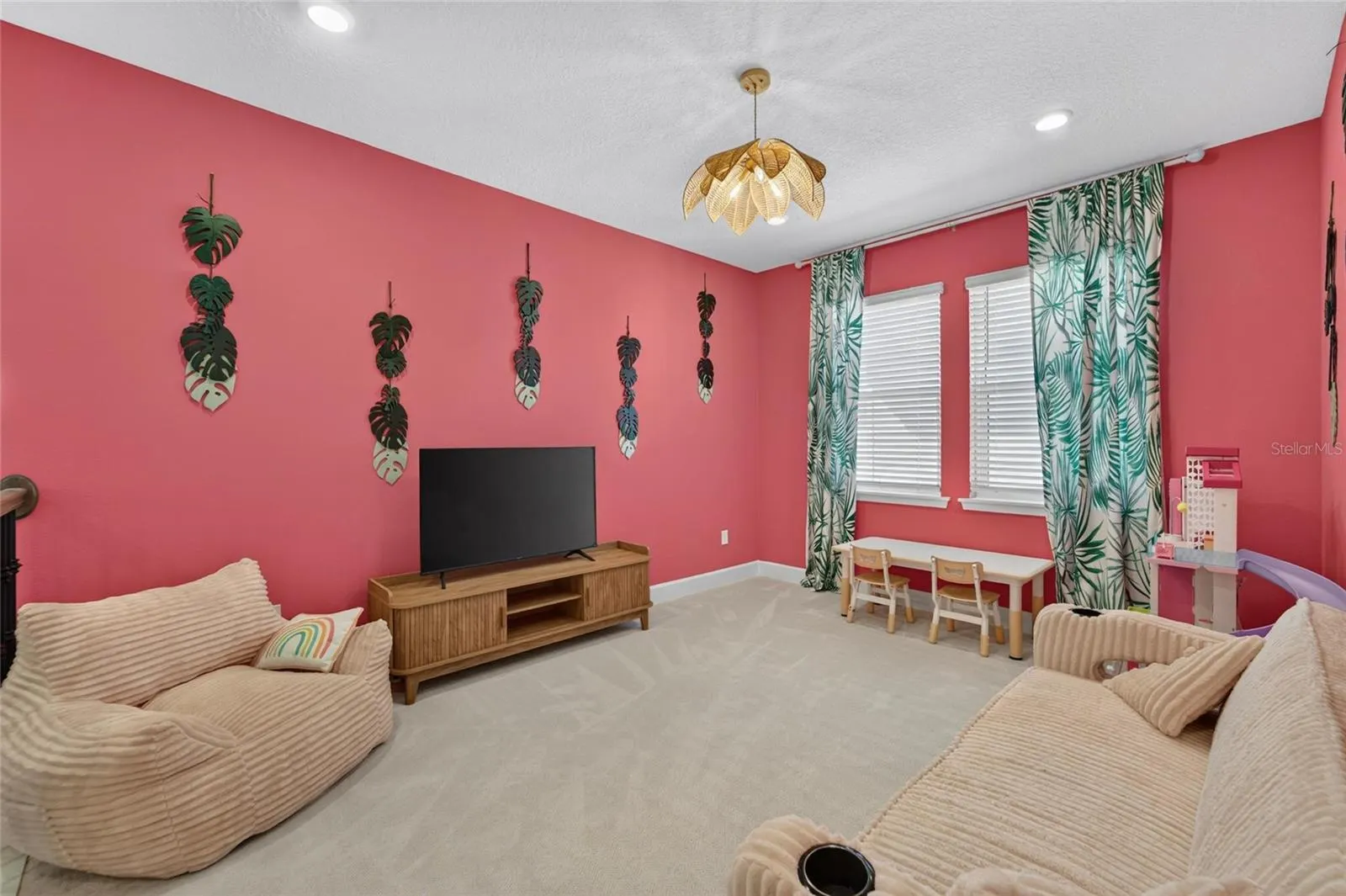 8553 SNOWFALL ST