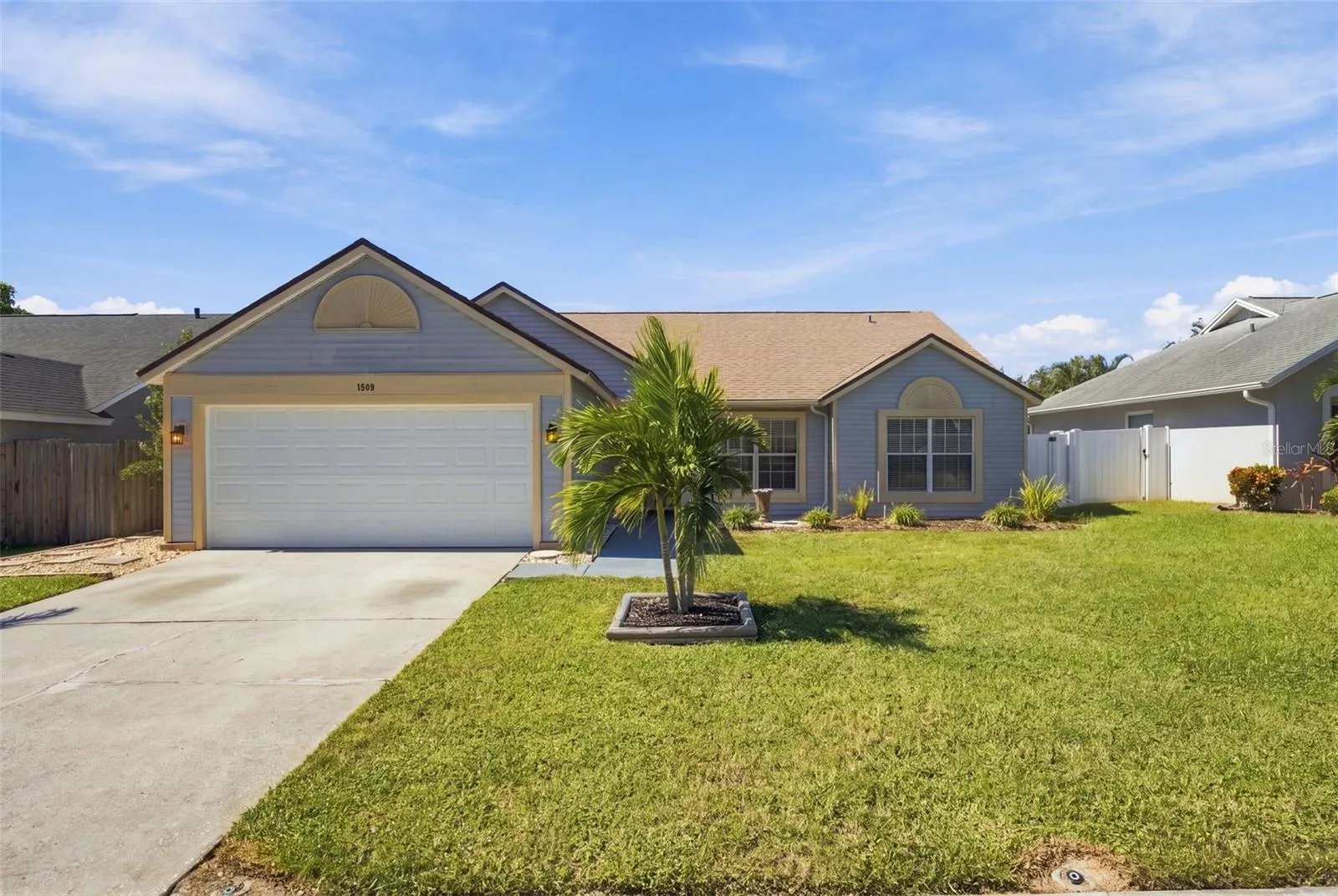 1509 RIDGE SHORE DR