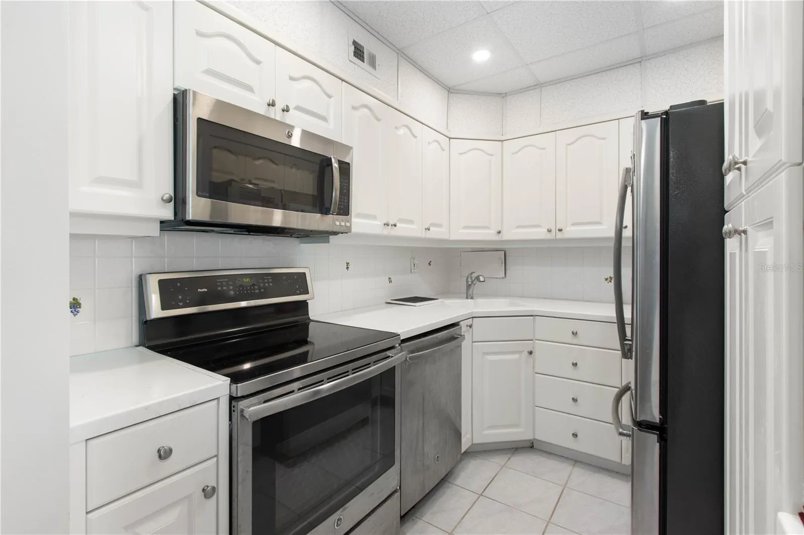 31 ISLAND WAY #1507 #1507