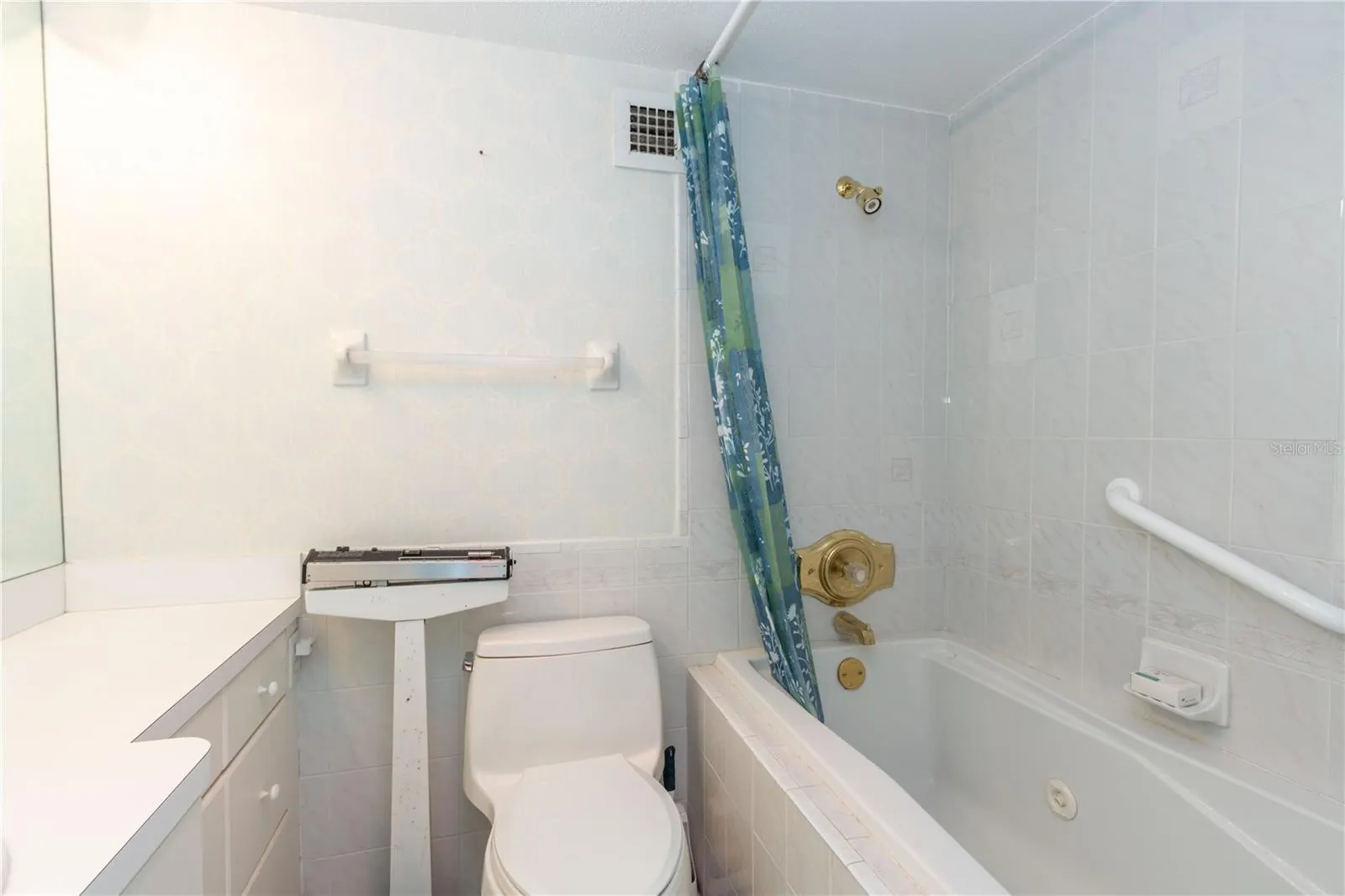 31 ISLAND WAY #1507 #1507