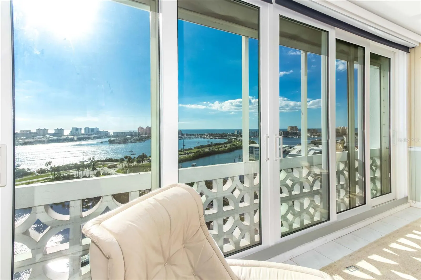 31 ISLAND WAY #1507 #1507
