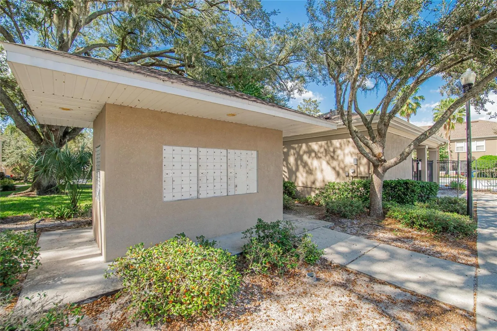 4109 KEY THATCH DR