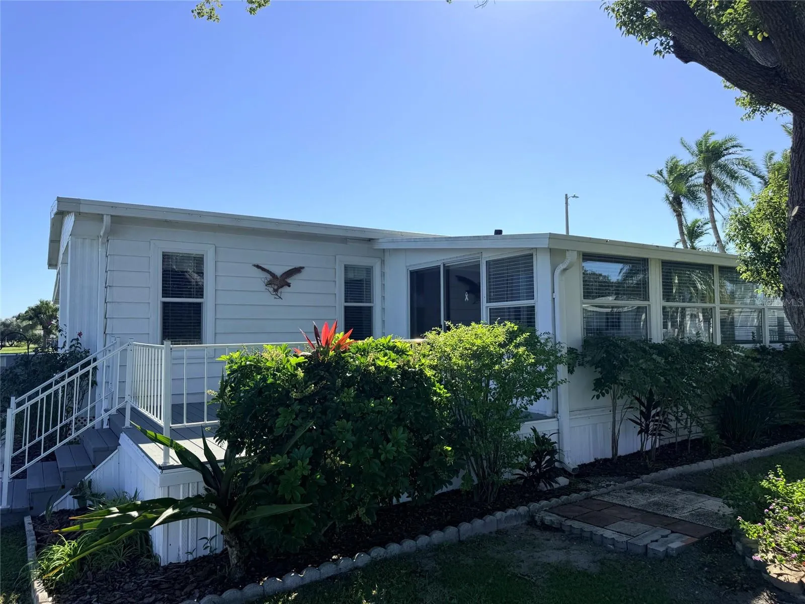 182 N SAINT THOMAS CIR