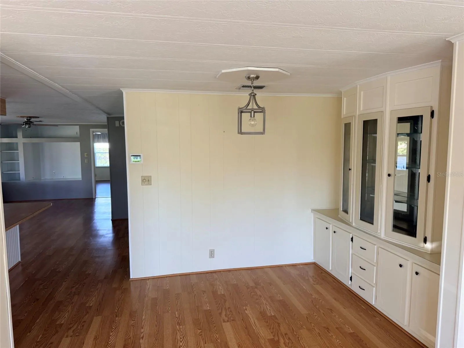 182 N SAINT THOMAS CIR