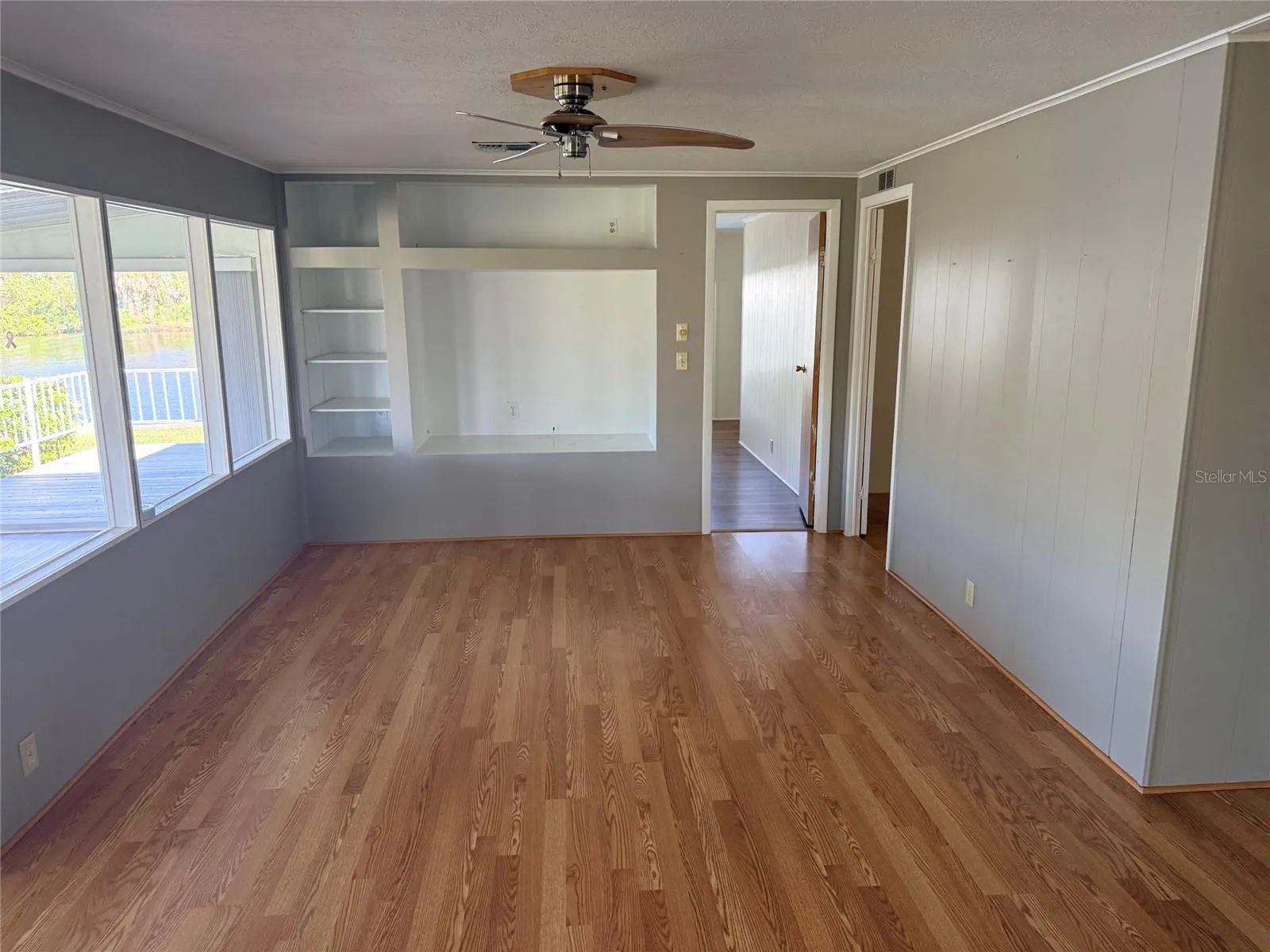 182 N SAINT THOMAS CIR