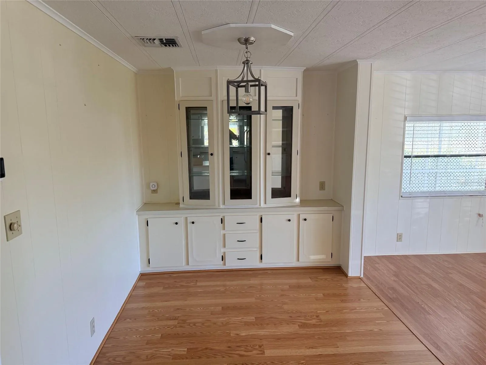 182 N SAINT THOMAS CIR