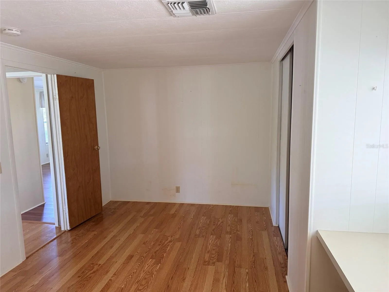 182 N SAINT THOMAS CIR