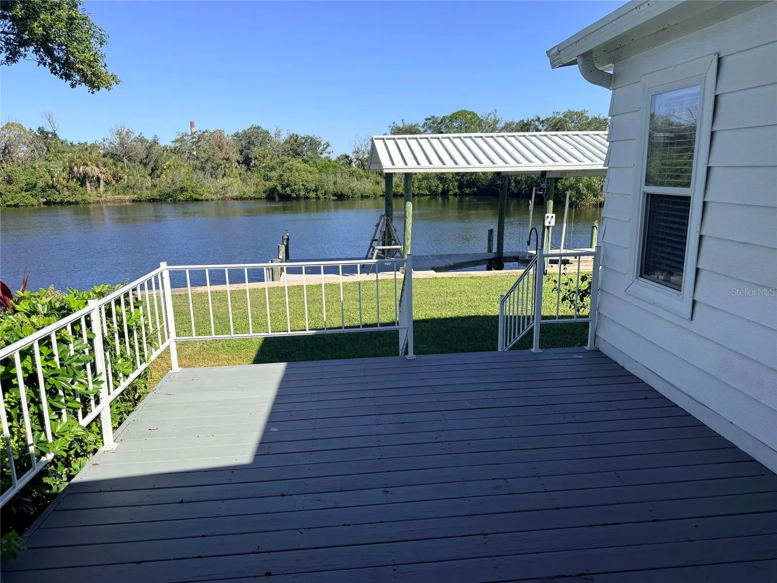 182 N SAINT THOMAS CIR