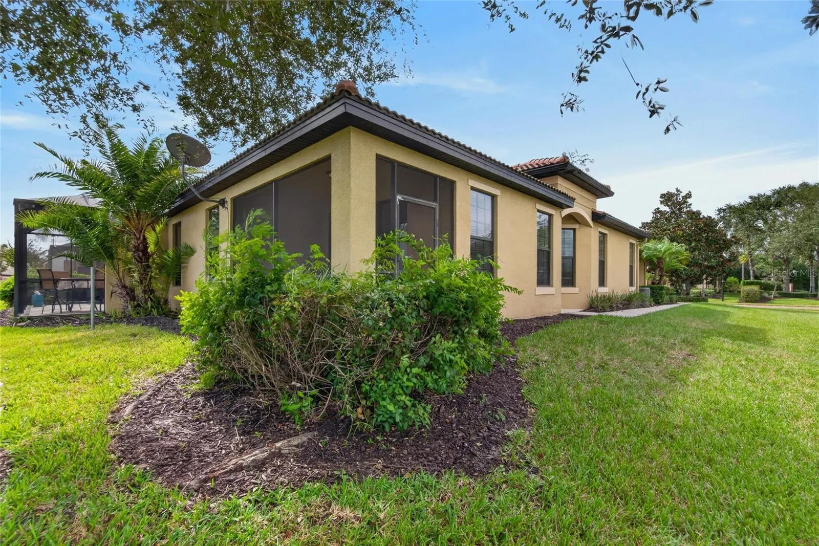 5504 SUNSET FALLS DR
