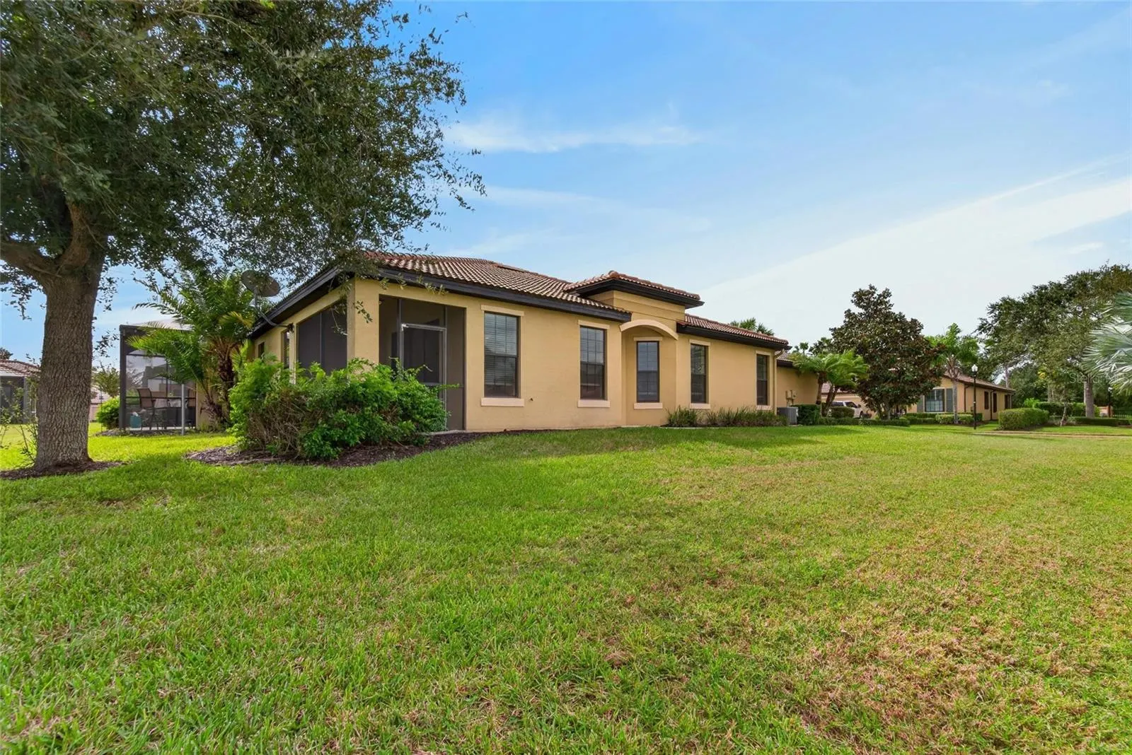 5504 SUNSET FALLS DR