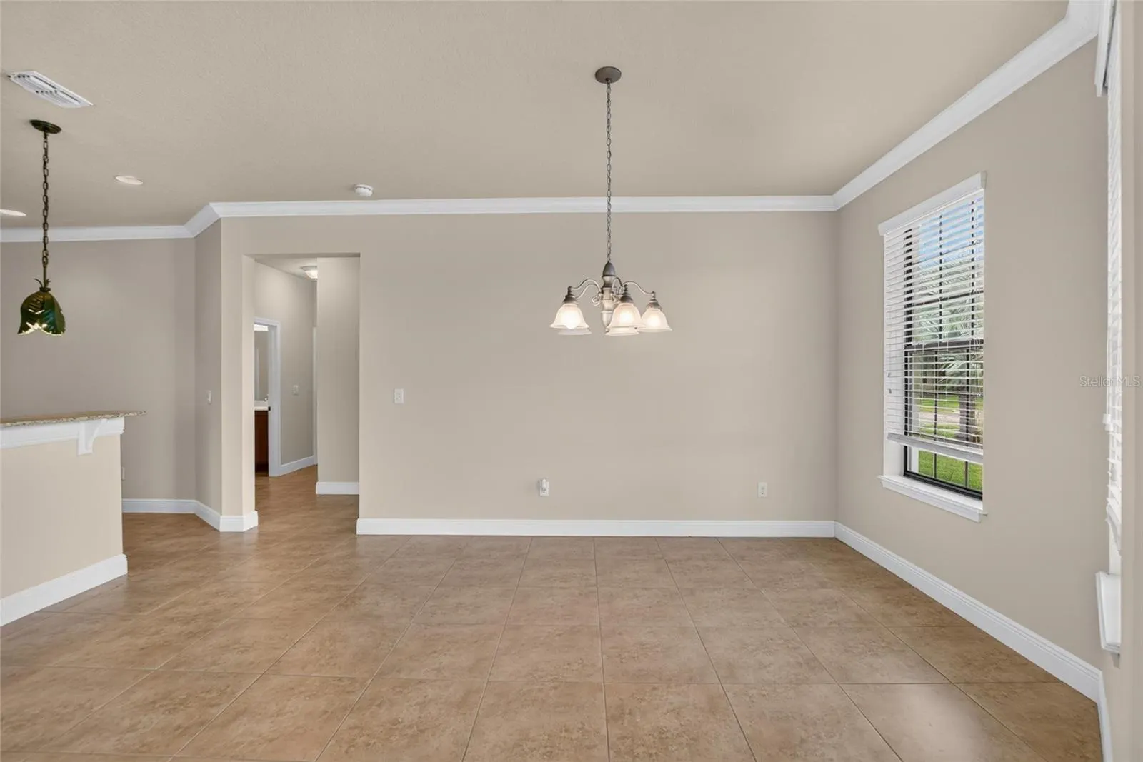 5504 SUNSET FALLS DR