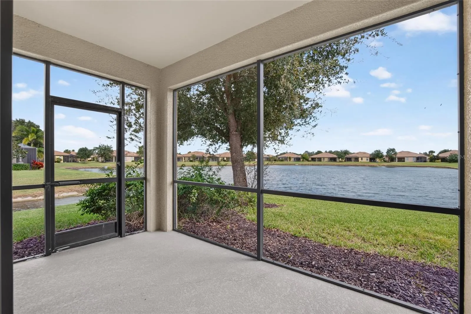 5504 SUNSET FALLS DR