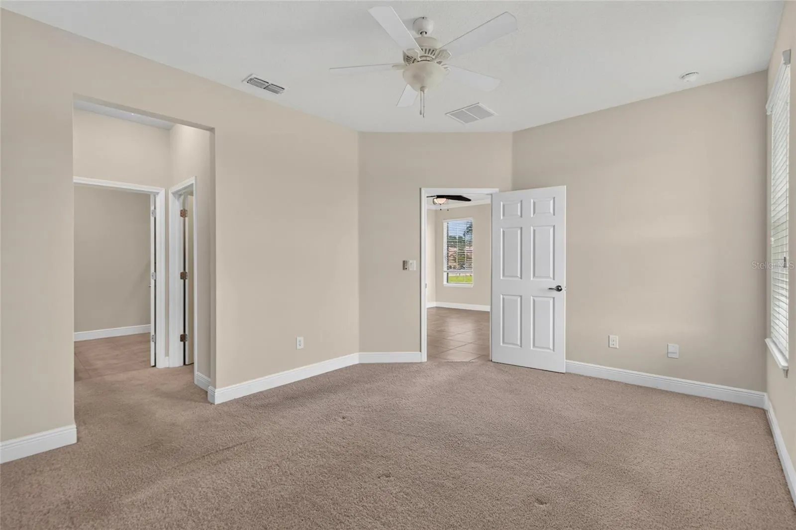 5504 SUNSET FALLS DR