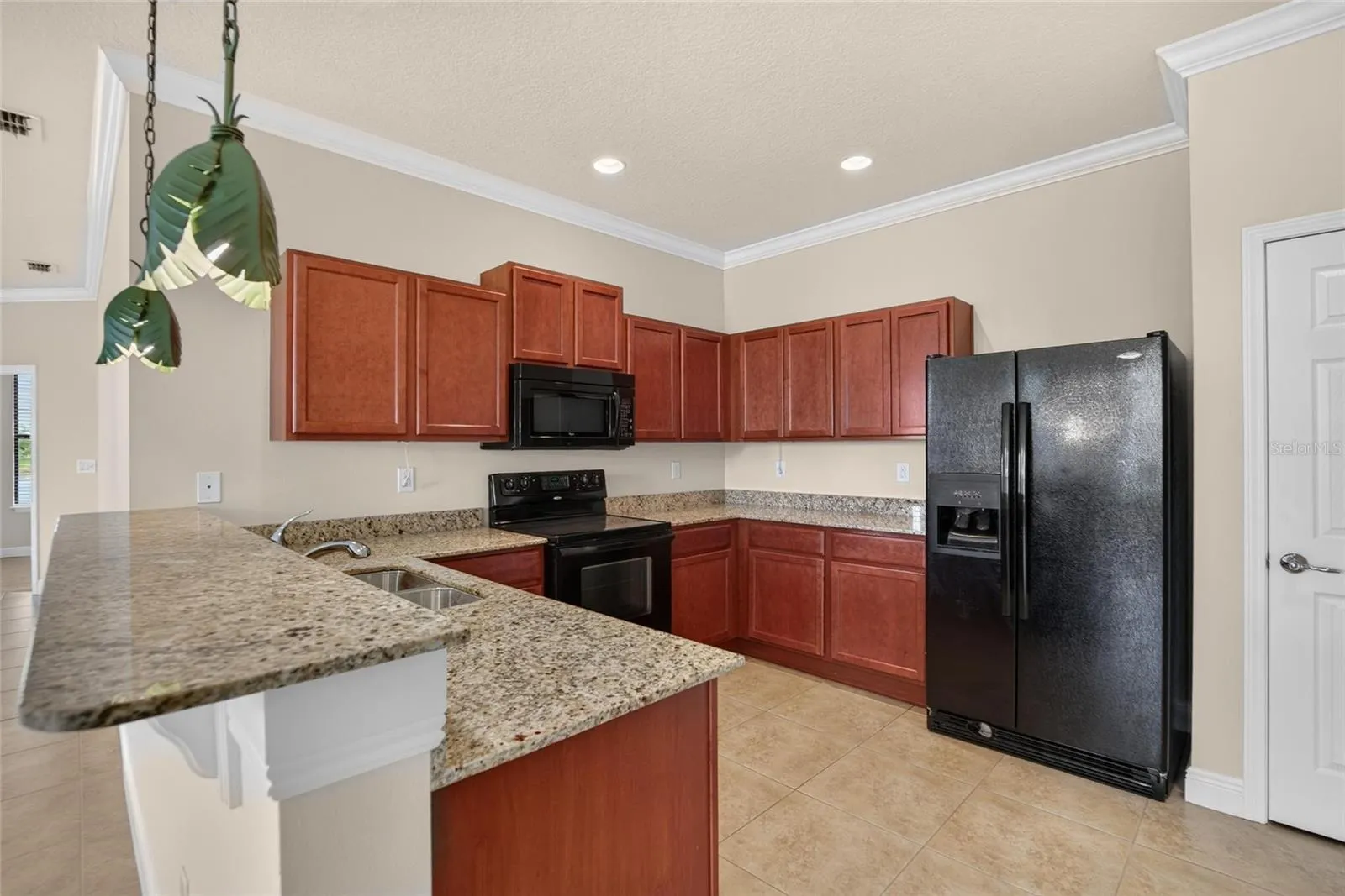 5504 SUNSET FALLS DR