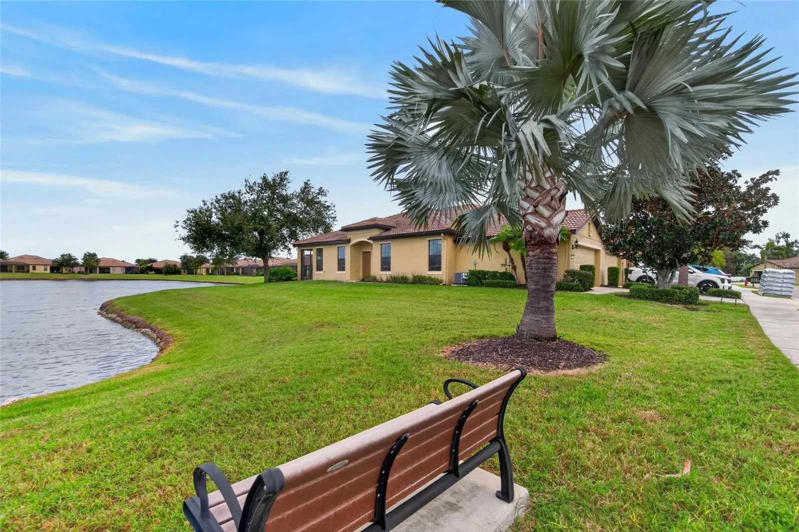 5504 SUNSET FALLS DR