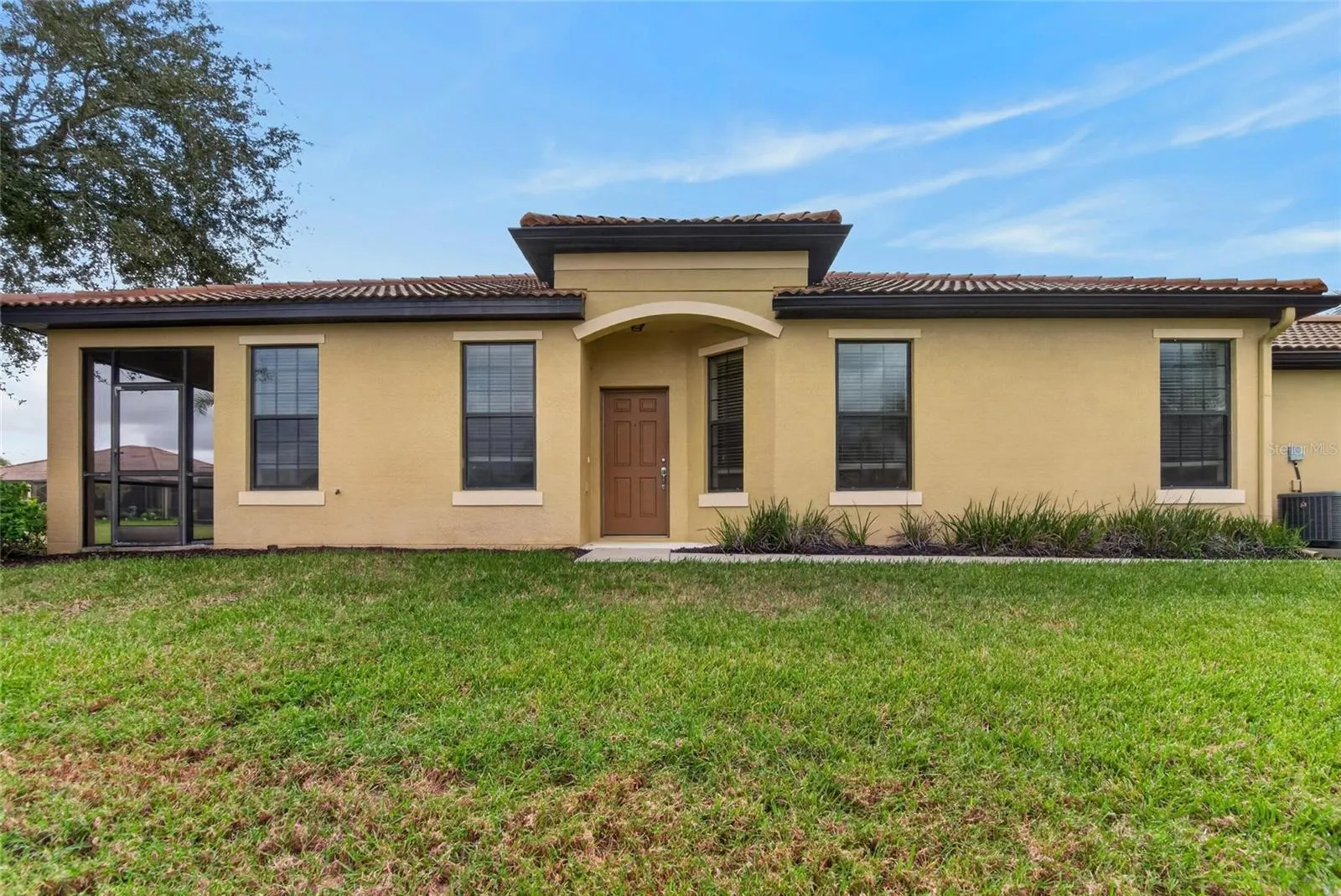 5504 SUNSET FALLS DR
