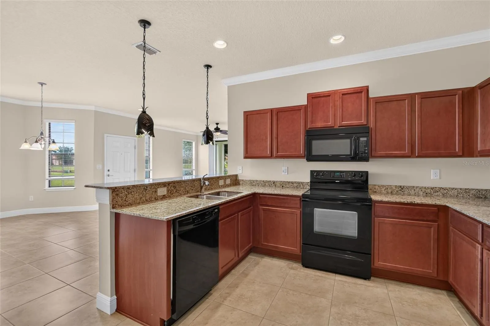 5504 SUNSET FALLS DR