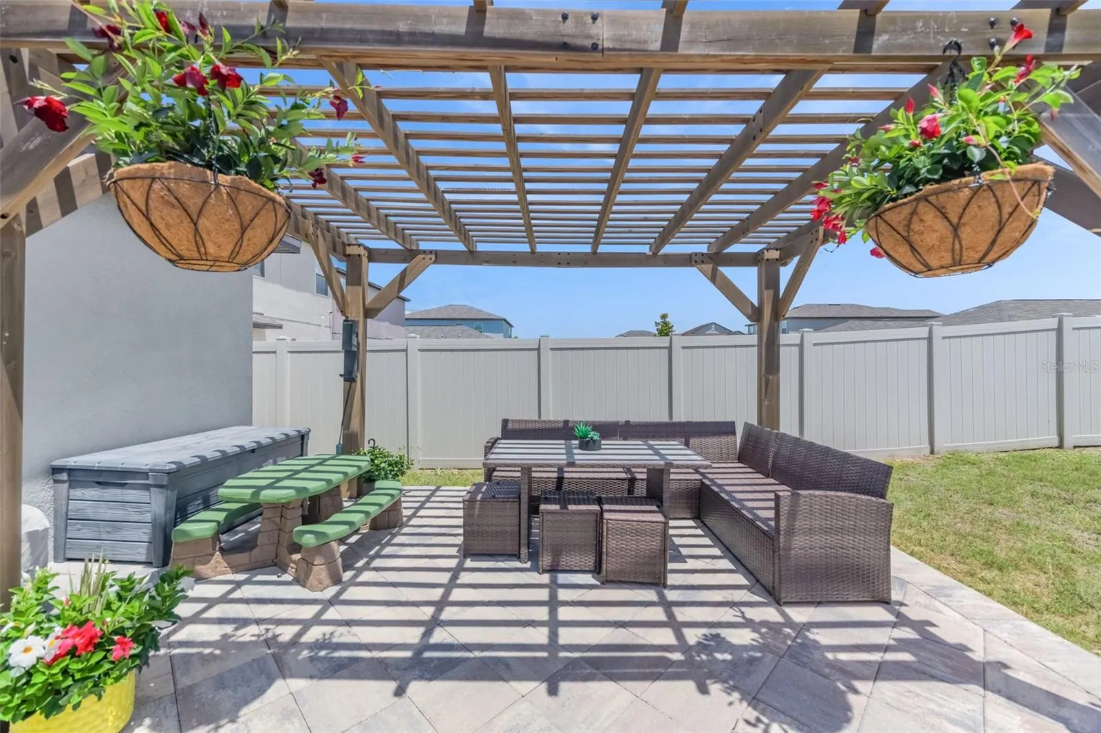 7235 SALT RIVER AVE