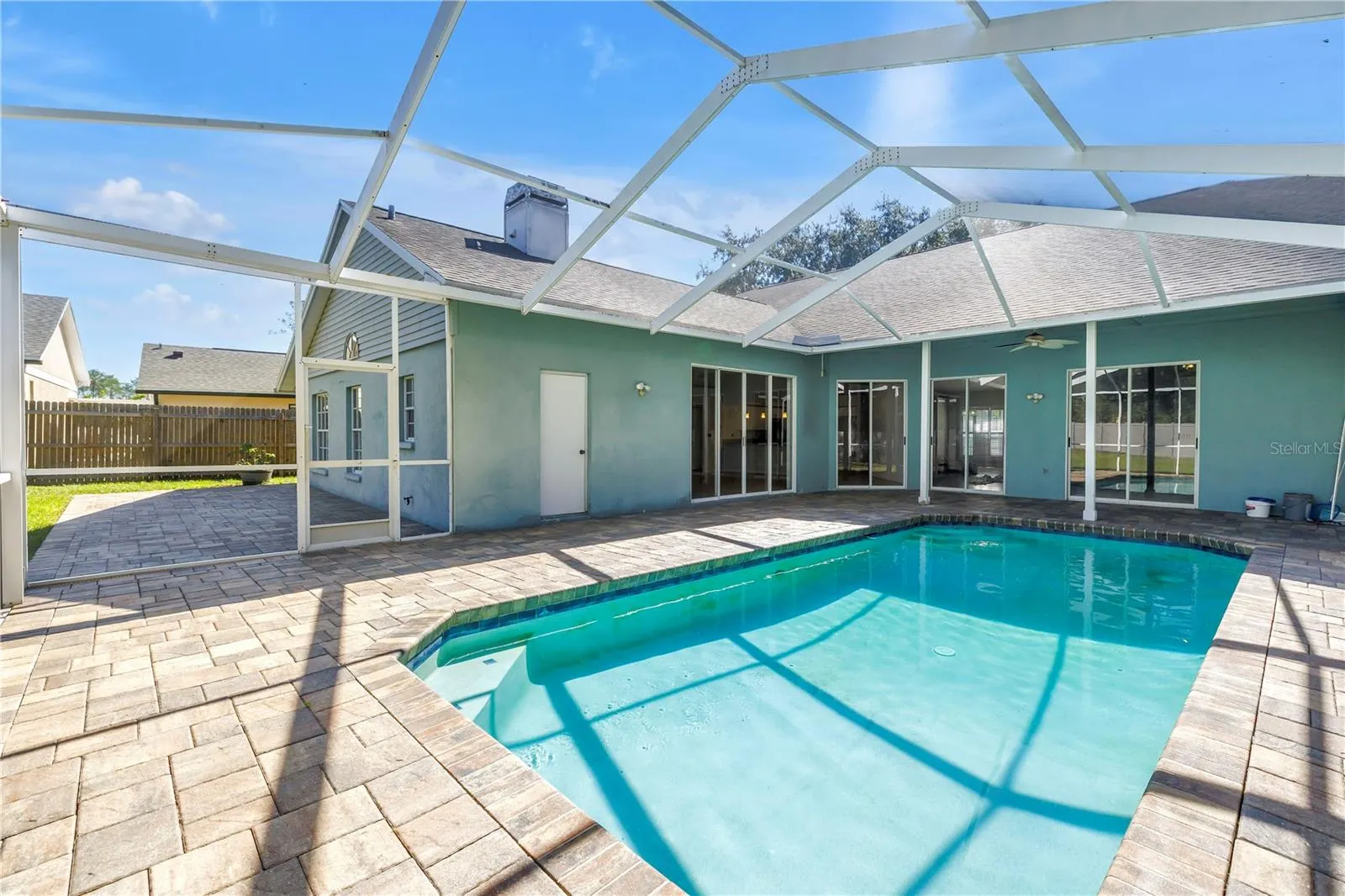 18520 SUNWARD LAKE PL
