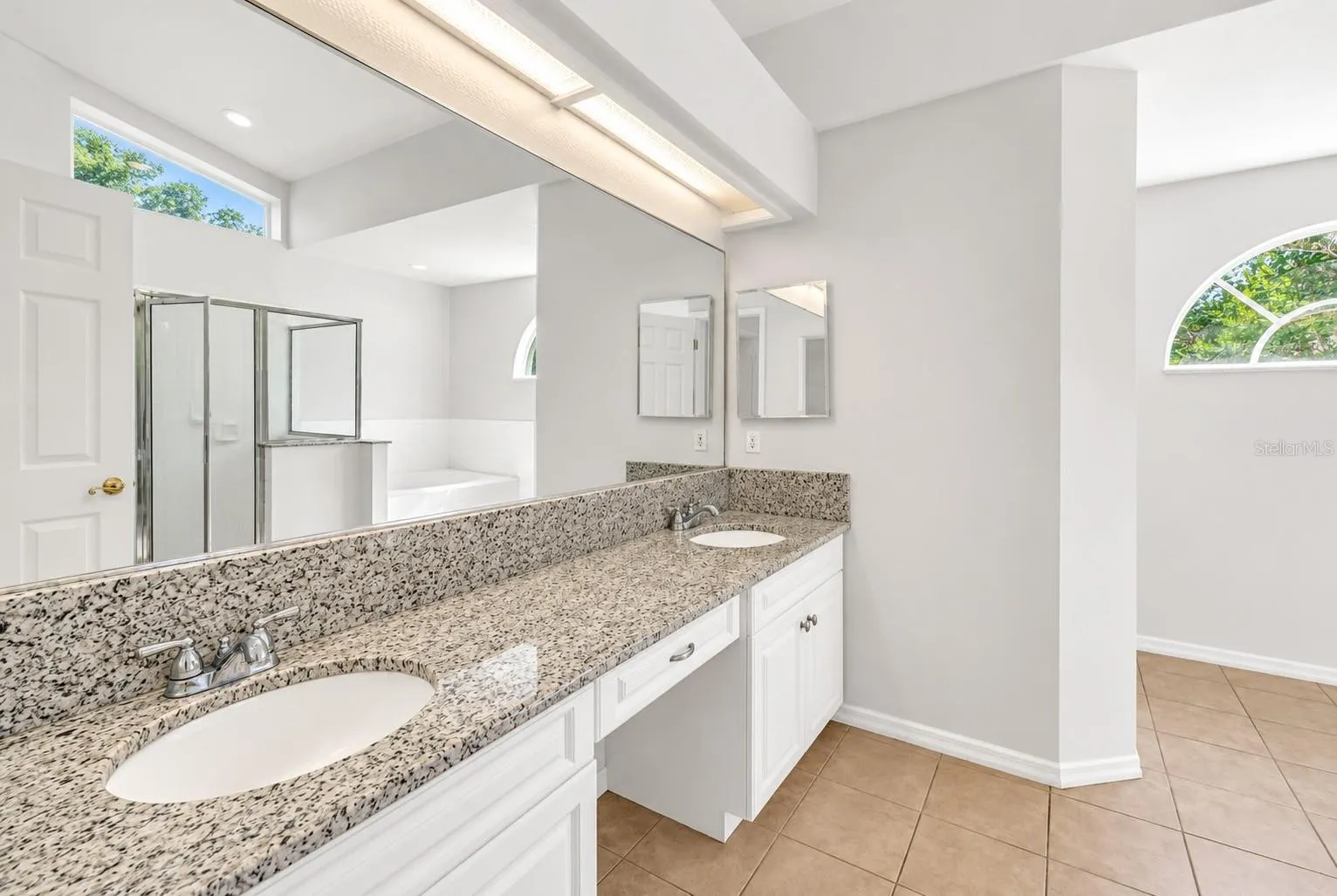 18520 SUNWARD LAKE PL