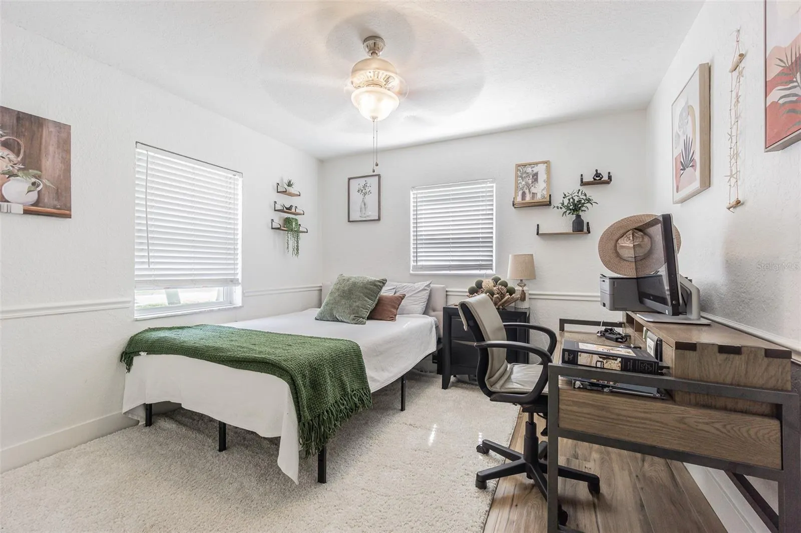 1362 ROBINSON DR