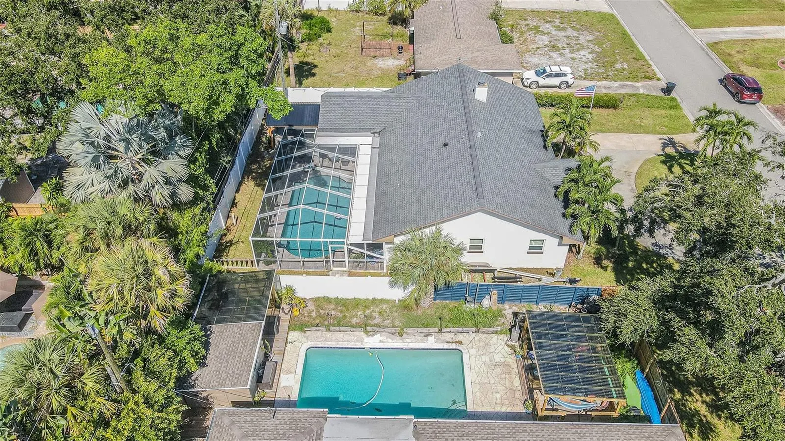 1362 ROBINSON DR