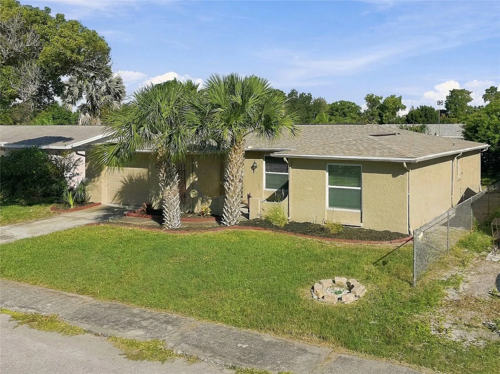 7401 OAK CREST DR